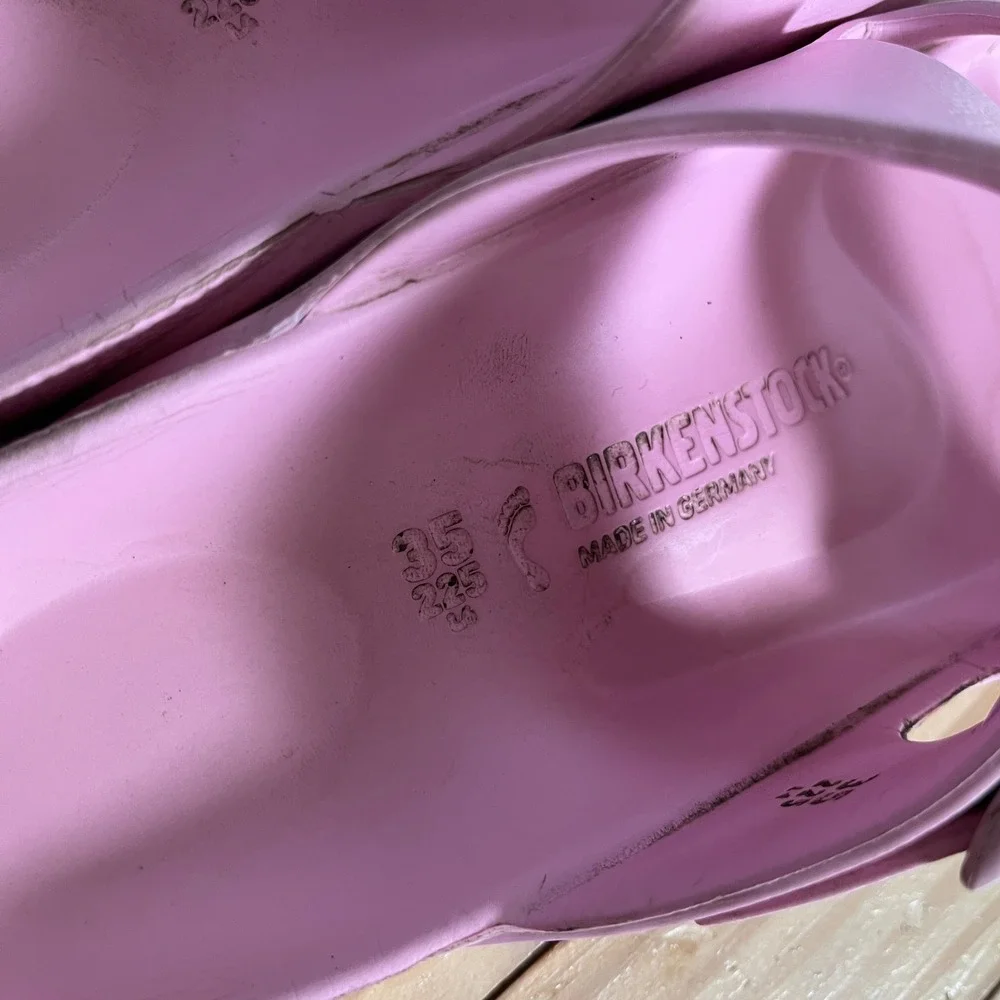 Birkenstock Arizona EVA Pink Sandals Kids Size 35 Waterproof Slides 1018941